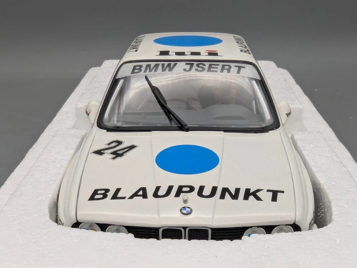 Modellautos 1:18 Minichamps BMW M3 DTM 1987 #24 O. Manthey mit OVP