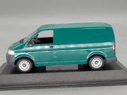 Modellautos 1:43 Minichamps VW T5 California Friesen Grün mit Dealer OVP