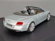 Modellautos 1:43 Minichamps Bentley Continental GTC Breeze Silber Met. mit OVP
