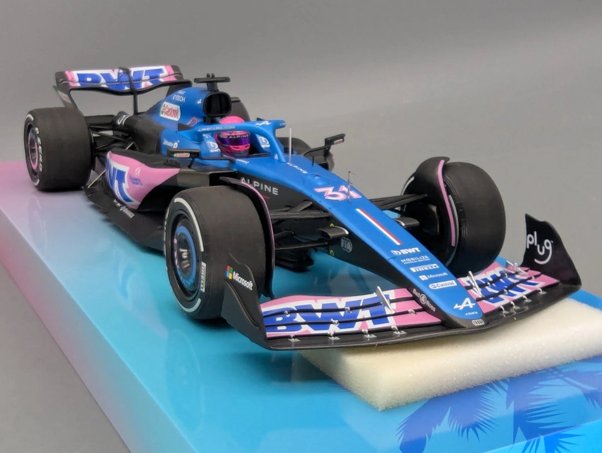 Modellautos 1:18 Minichamps BWT Alpine F1 Miami GP 2023 #31 Esteban Ocon mit OVP
