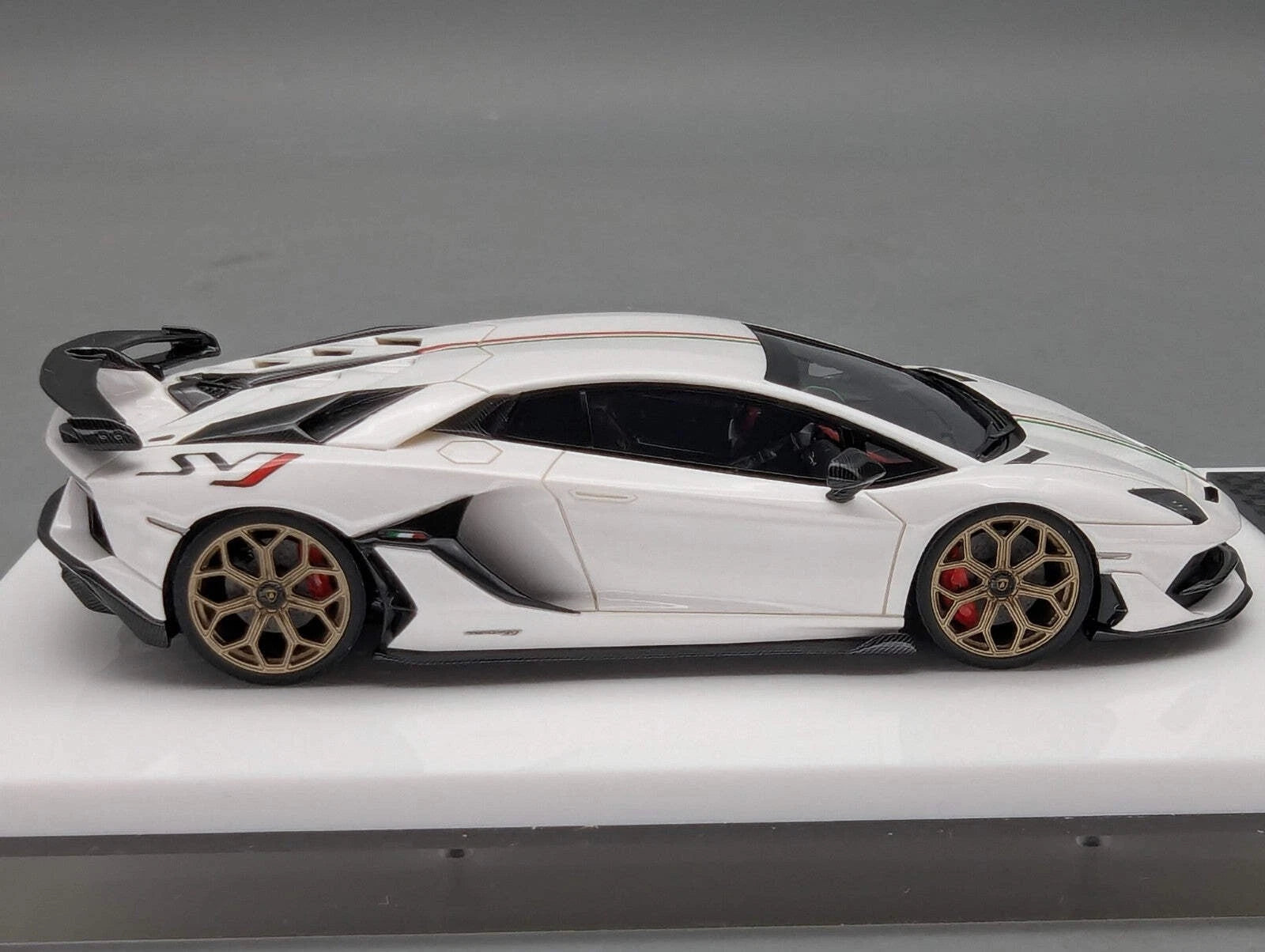Eidolon Make Up 1:43 Lamborghini Aventador SVJ 2018 Limited 105/120 Weiß OVP