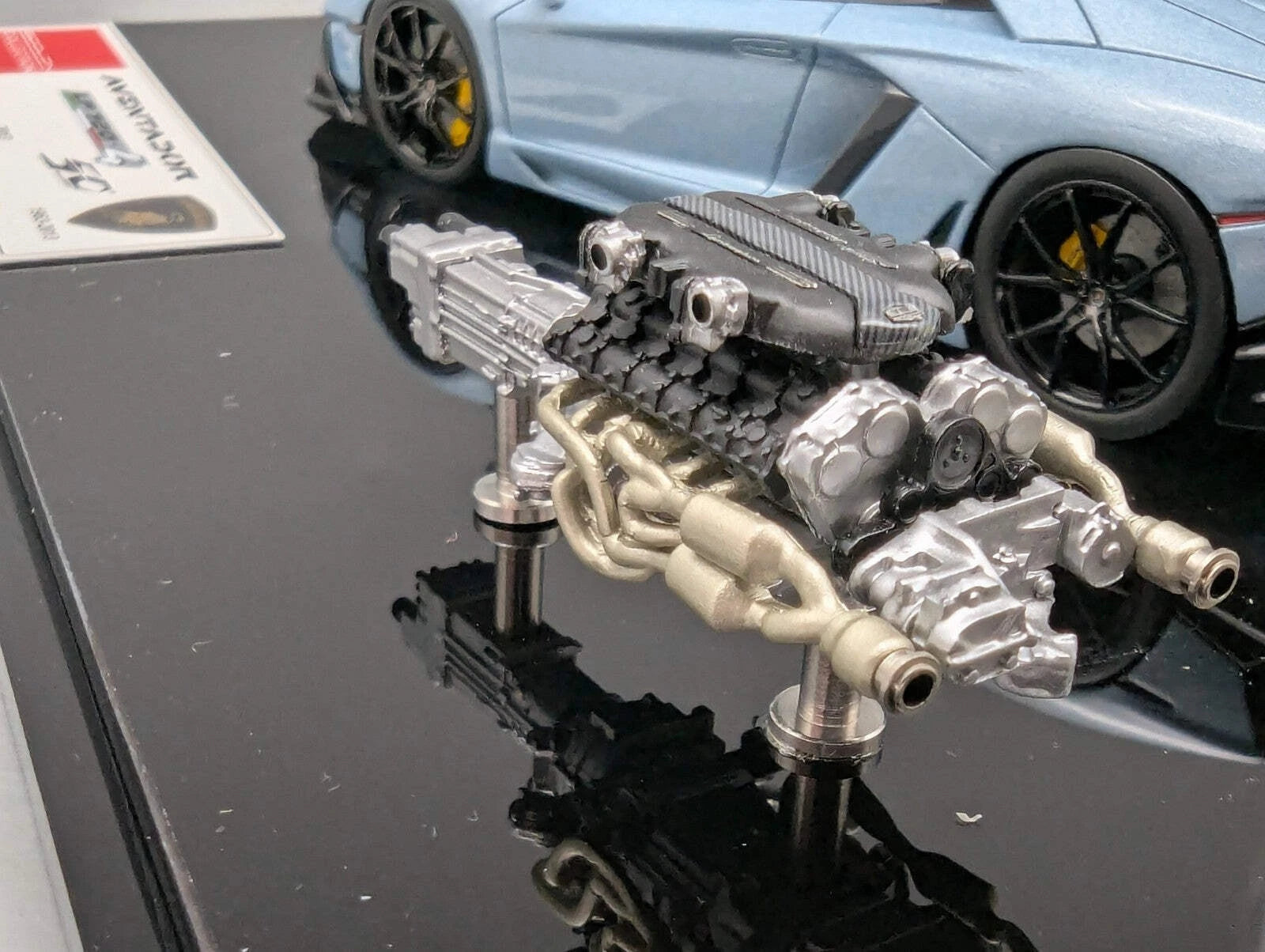 Eidolon Make Up 1:43 Lamborghini Aventador LP720-4 Roadster 2013 Engine Set OVP