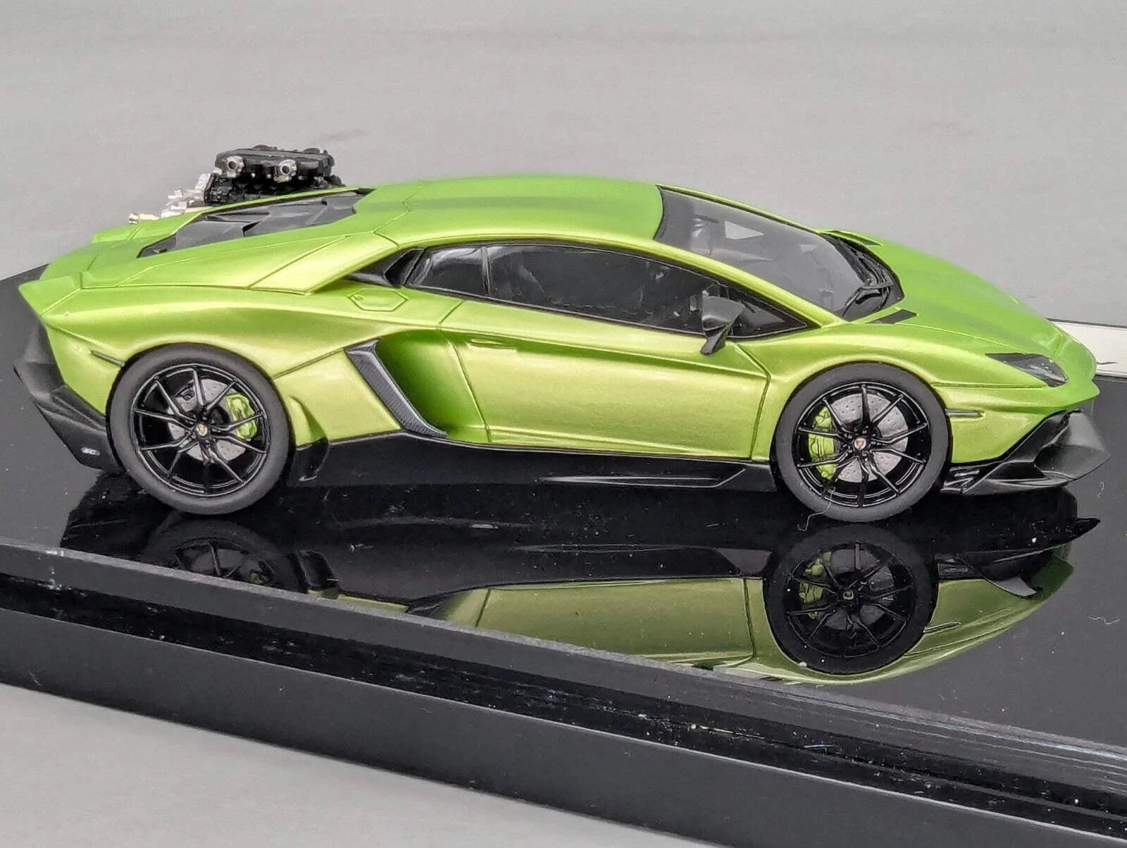 Eidolon Make Up 1:43 Lamborghini Aventador LP720-4 50. Annivers. Engine Set OVP