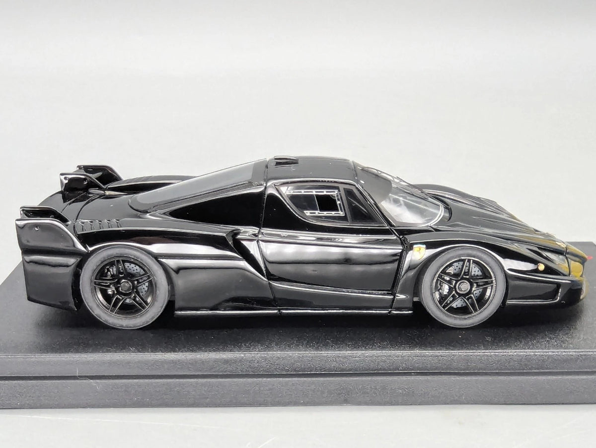 Modellautos 1:43 BBR Ferrari FXX  2006 Black mit Vitrine + OVP