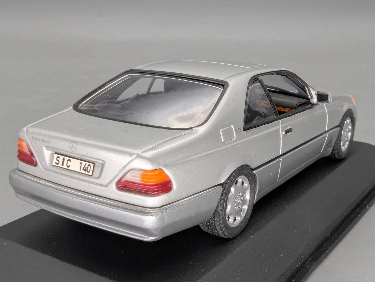 Modellautos 1:43 Minichamps Mercedes Benz 600 SEC mit  Dealer OVP