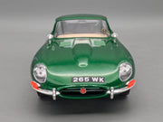 Modellautos 1:18 Bburago Jaguar E 1961 Metallic Grün mit Vitrine