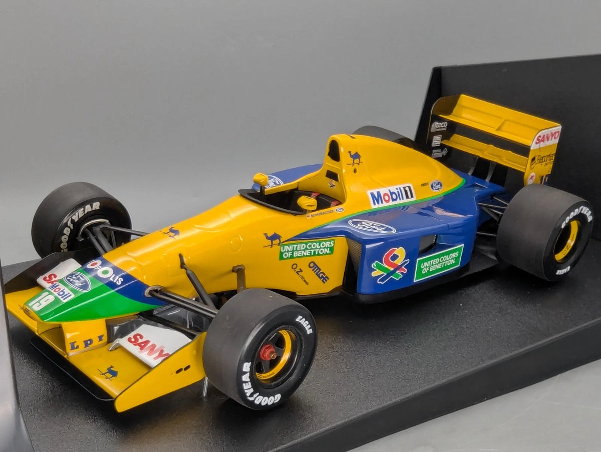 Modellautos 1:18 Minichamps Benetton Ford B191B Early 1992 #19 M. Schumacher OVP