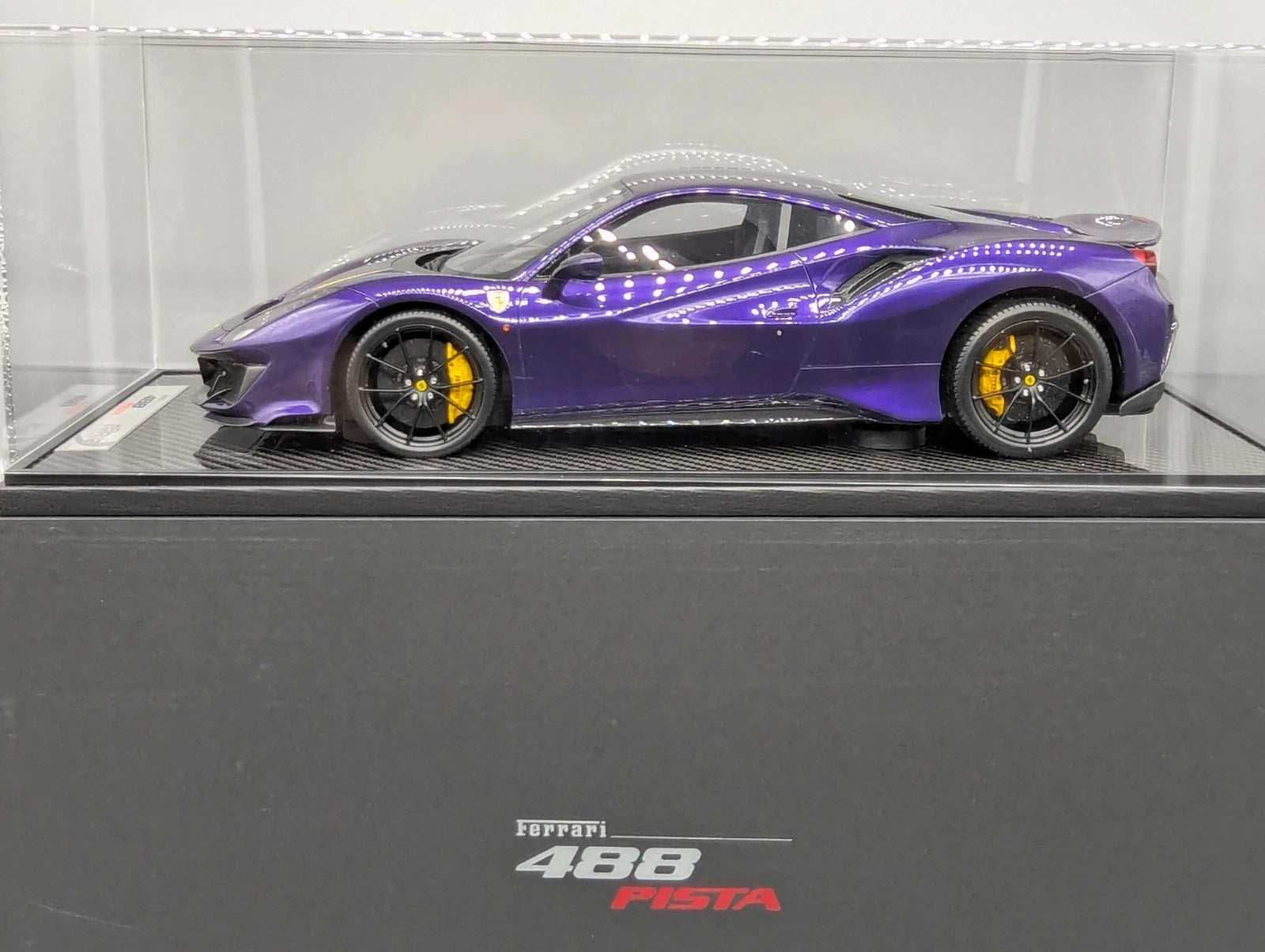 Modellautos 1:12 BBR Ferrari 488 Pista Viola Al Humad Ltd 21/21 Stück OVP
