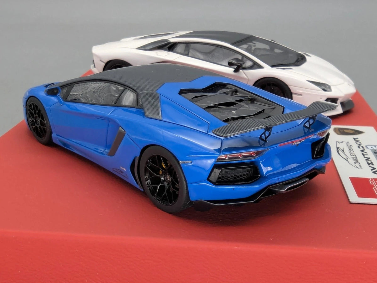 Eidolon Make Up 1:43 Lamborghini Aventador LP760-2 Blau und Weiß 2tlg Set OVP