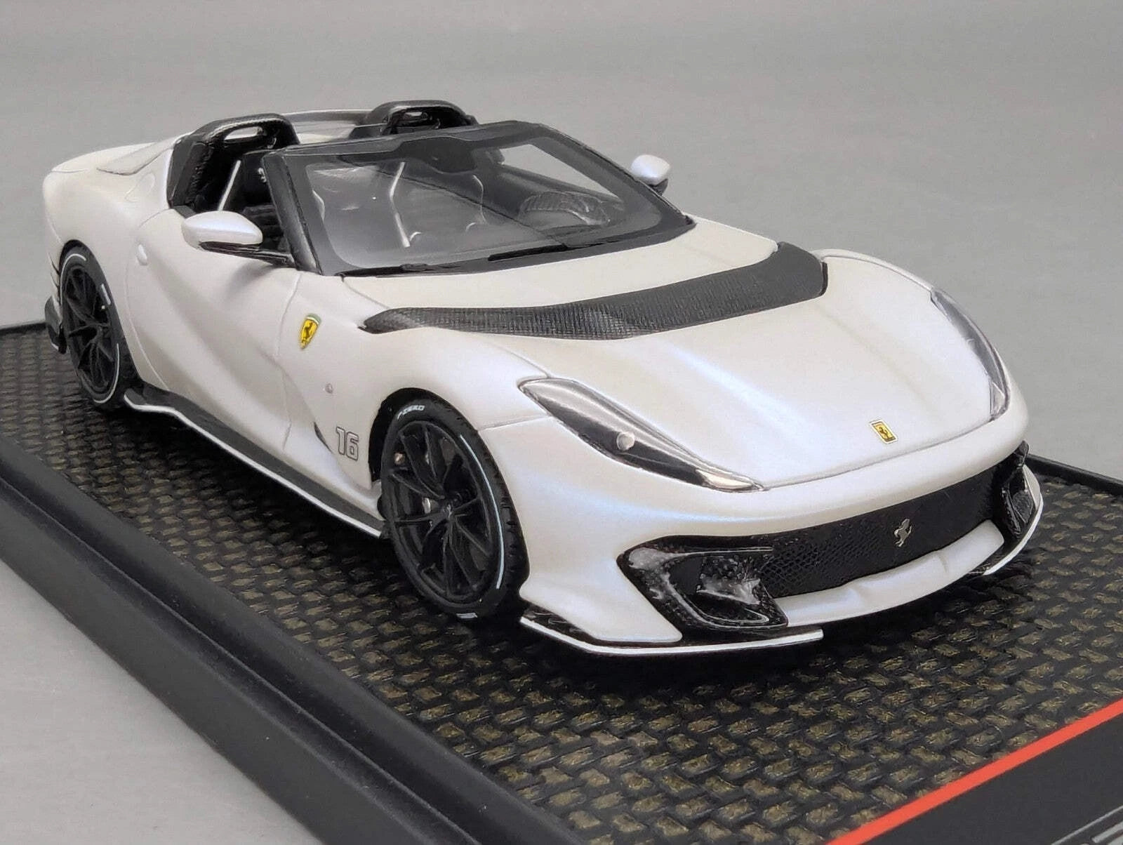 Modellautos 1:43 BBR Concept43 Ferrari 812 Competizione Aperta Weiß 091/156 OVP