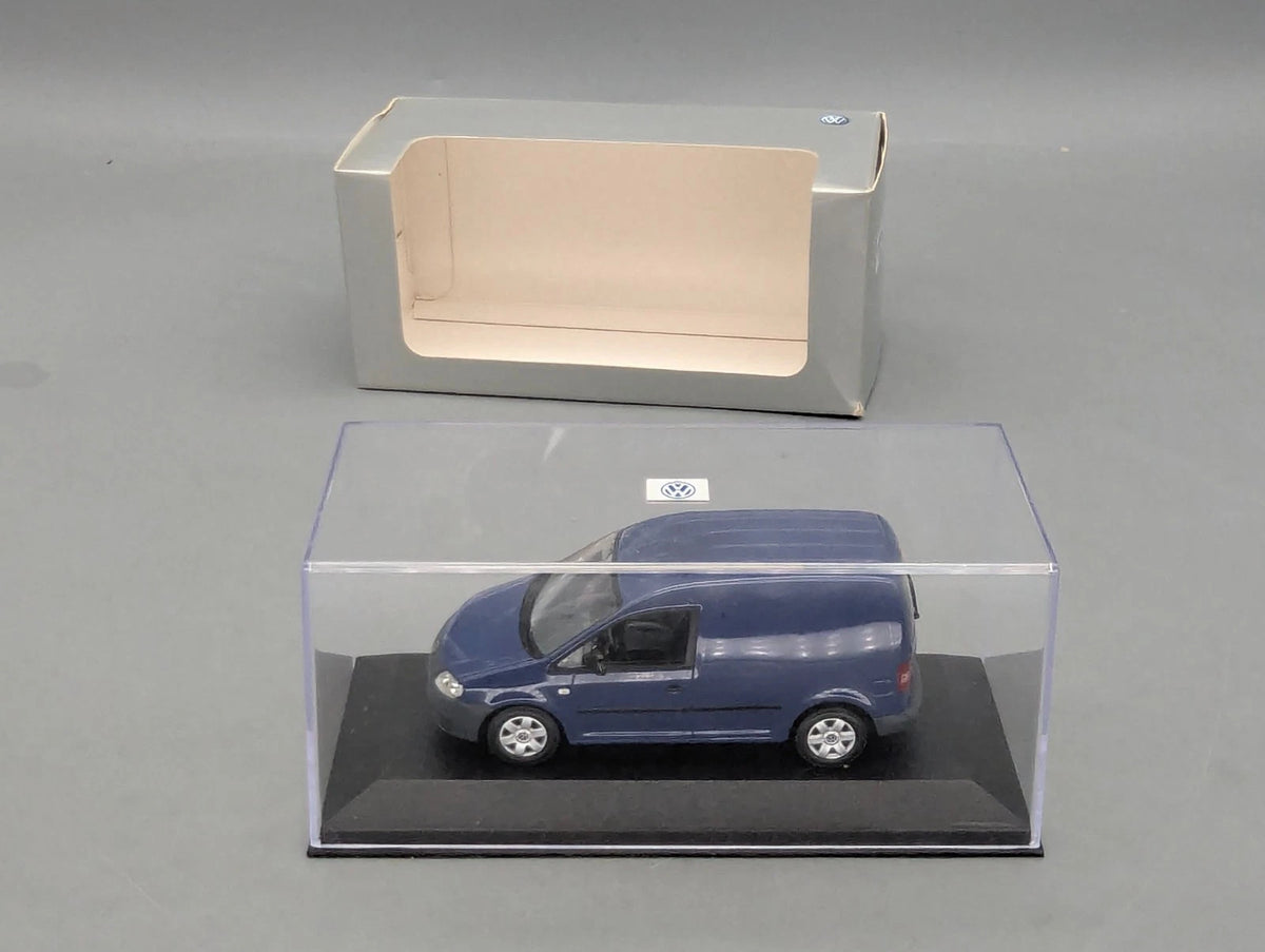 Modellautos 1:43 Minichamps Volkswagen VW Caddy Dunkelblau mit Dealer OVP