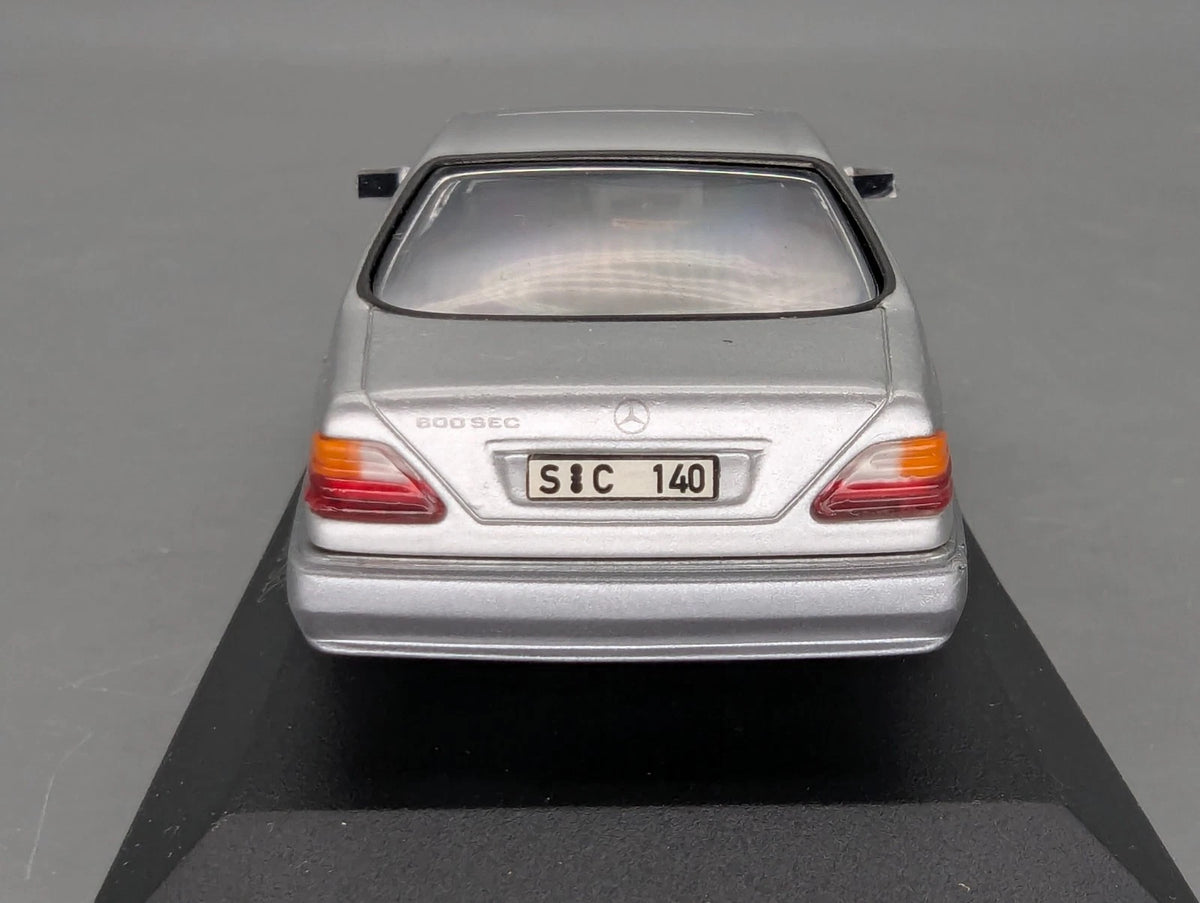 Modellautos 1:43 Minichamps Mercedes Benz 600 SEC mit  Dealer OVP