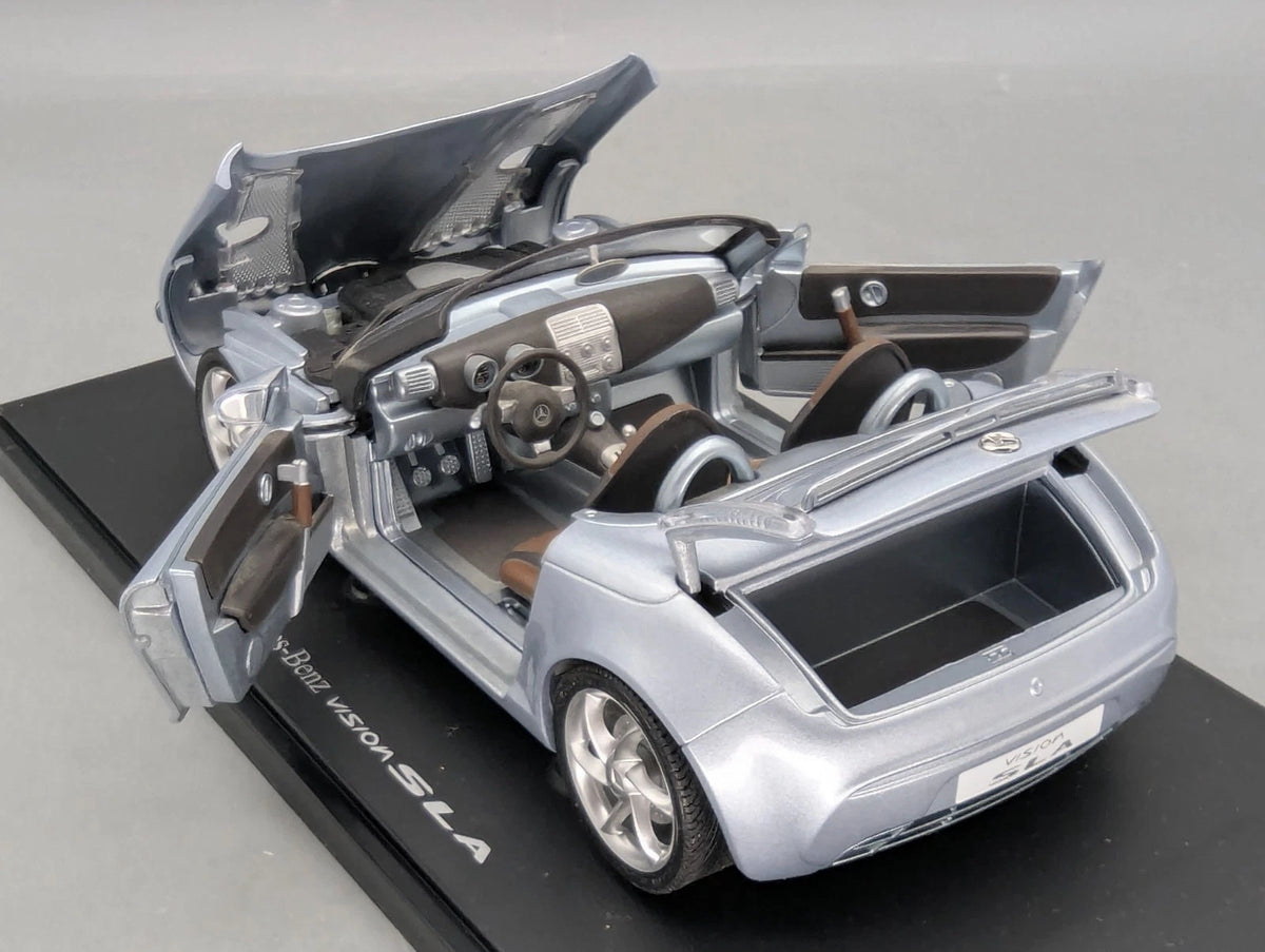 Modellautos 1:18 Gate Mercedes-Benz Vision SLA Hellblau Metallic mit Dealer OVP