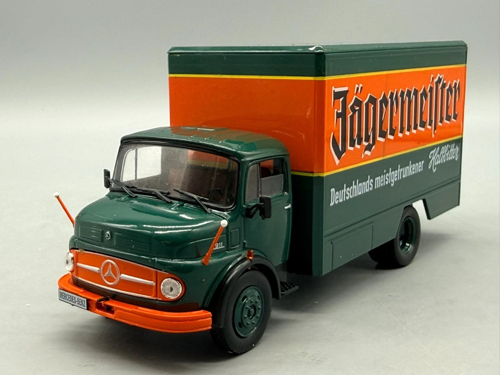 Modellautos 1:43 Ixo für DeAgostini Mercedes-Benz L1113 Jägermesiter mit OVP