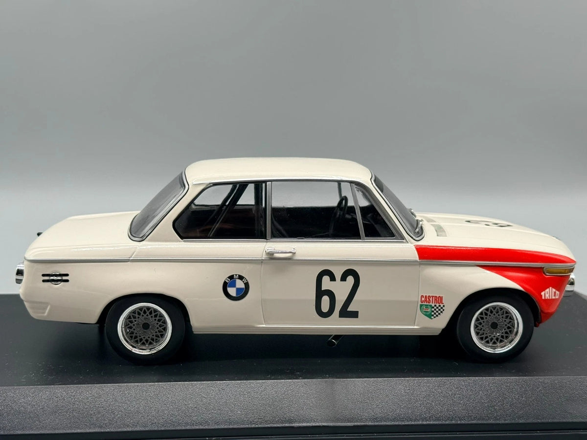 Modellautos 1:18 Minichamps BMW 2002 Class Winner Guards International mit OVP