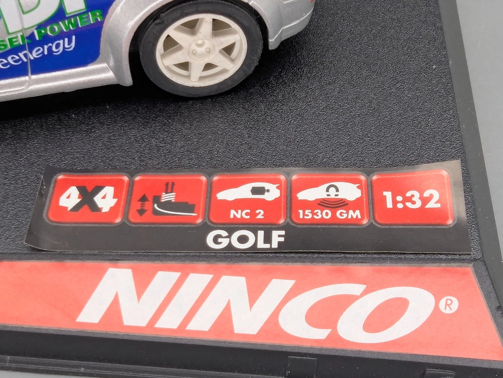 Modellautos Slotcar 1:32 Ninco 50243 Volkswagen VW Golf TDI Greenergy mit OVP