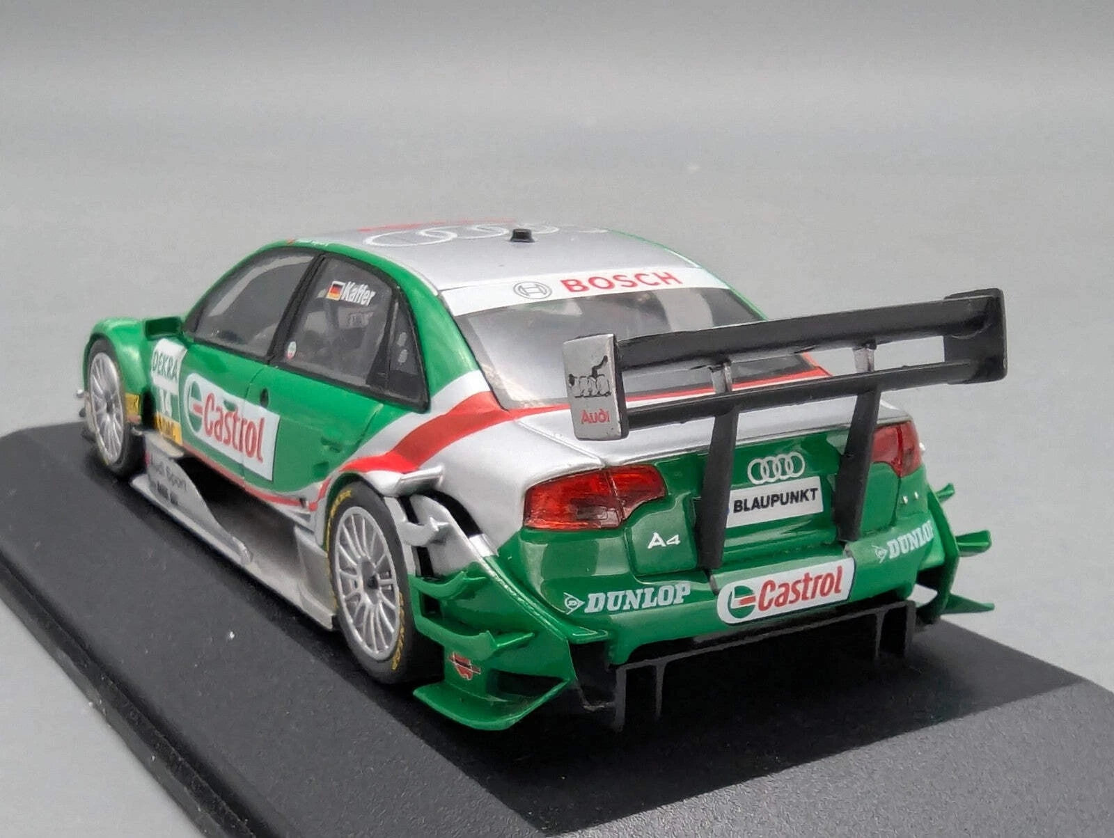 Modellautos 1:43 Minichamps Audi A4 DTM 2004 Kaffer #14 mit OVP