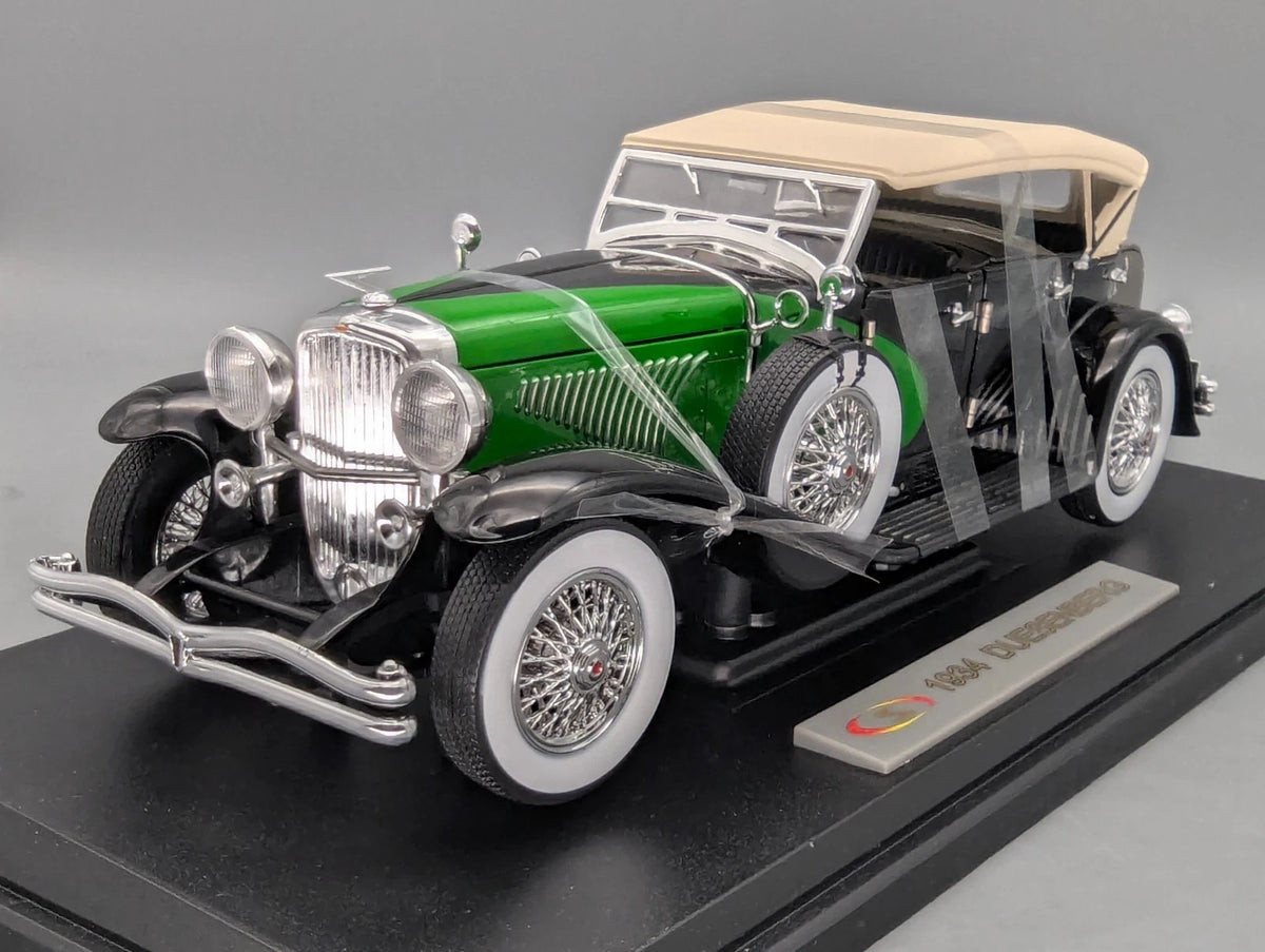 Modellautos 1:18 Signature Models SIG18110 1934 Duesenberg Grün mit OVP