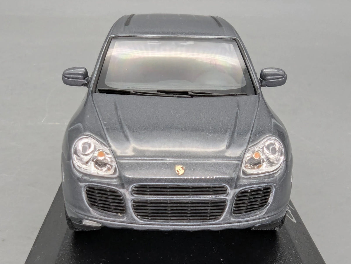 Modellautos 1:43 Minichamps Porsche Cayenne Turbo Grau Metallic WAP Dealer OVP