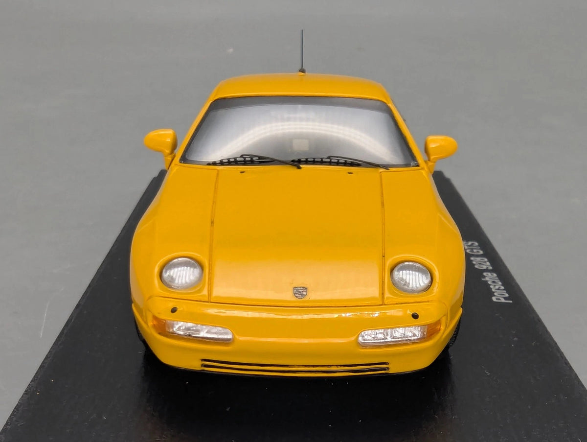 Modellautos 1:43 Spark PD04311015 Porsche 928 GTS Gelb mit OVP
