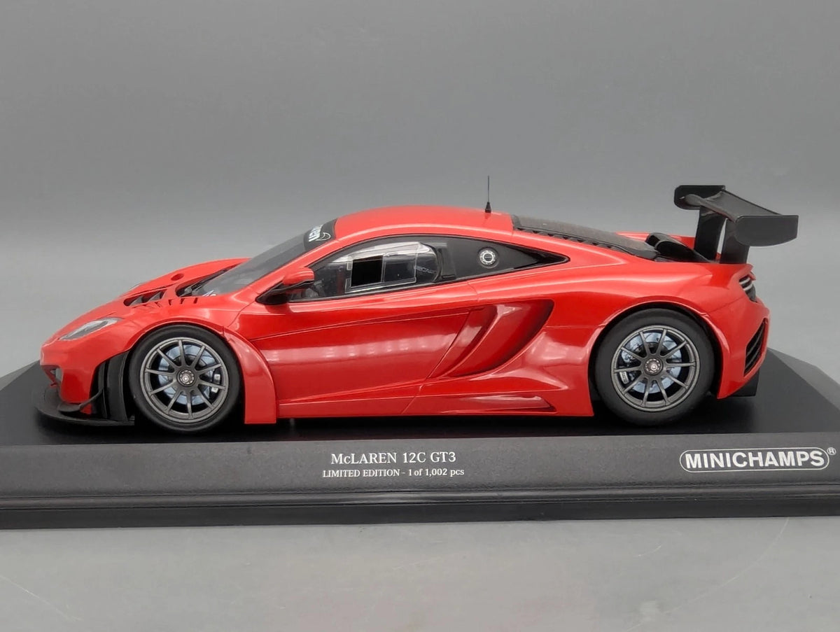 Modellautos 1:18 Minichamps McLaren 12C GT3 Red 2013 mit OVP