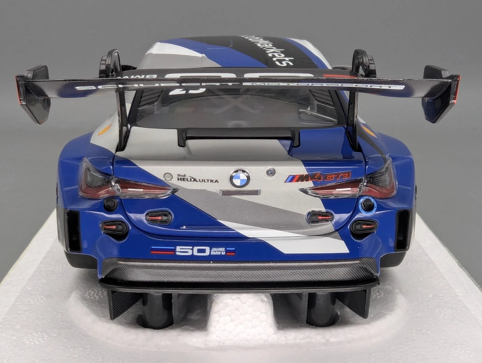 Modellautos 1:18 Minichamps BMW M4 GT3 DTM 2022 Schubert #25 Philipp Eng mit OVP