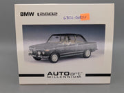 Modellautos 1:18 AUTOart Millenium 70503 BMW 2002 L Black mit OVP