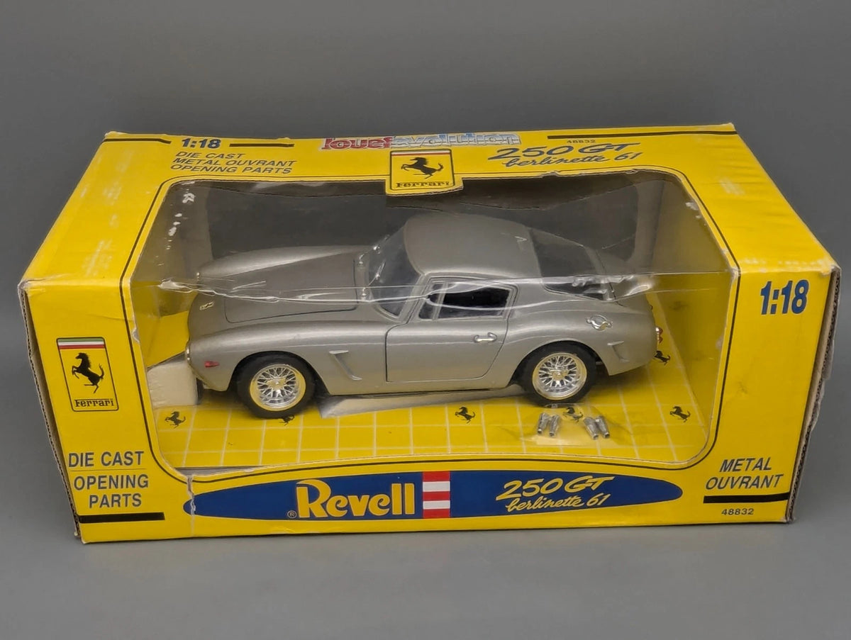 Modellautos 1:18 Revell Ferrari 250 GT Berlinetta 1961 mit OVP