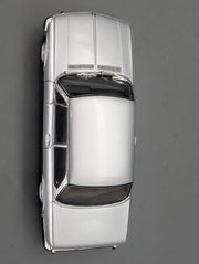 Modellautos 1:18 Kyosho BMW 2002 tii Silber mit OVP
