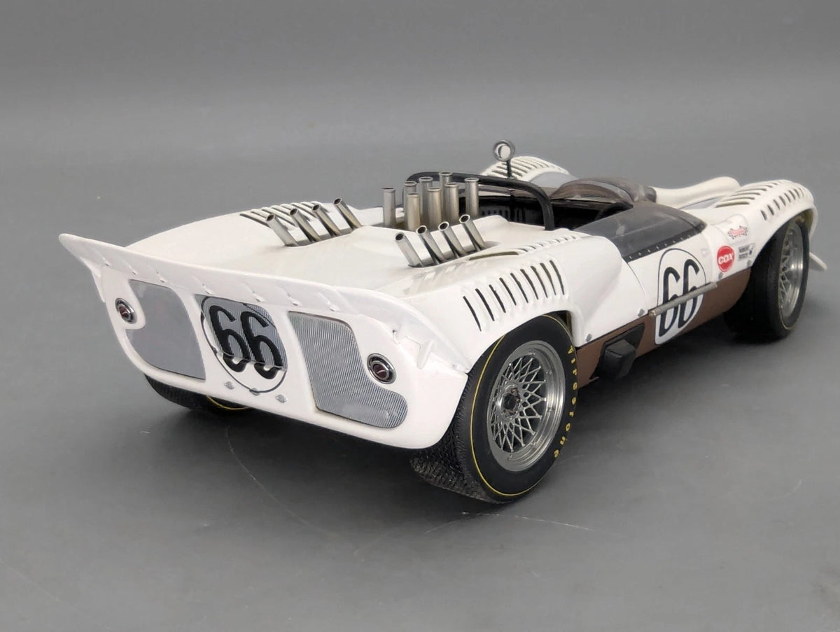 Modellautos 1:18 AUTOart Millenium 86496 Chaparral 2 Sport Race 1965 #66 mit OVP