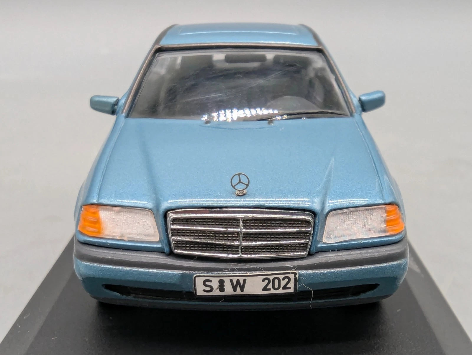 Modellautos 1:43 Minichamps Mercedes Benz C 220 mit OVP