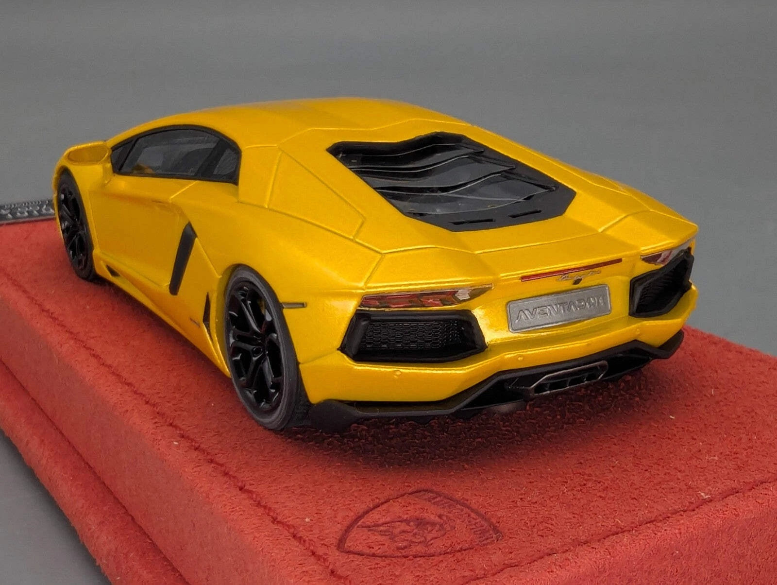 Looksmart CALSITO 1:43 Lamborghini Aventador LP 700-4 Ltd 20/20 Stck mit OVP