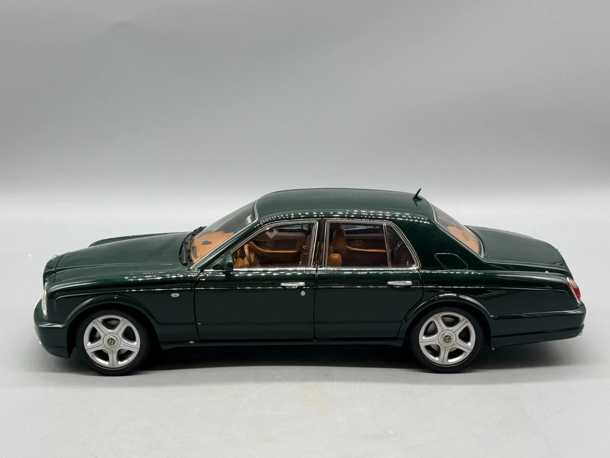 Modellautos 1:18 Minichamps Bentley Arnage T 2002 mit OVP