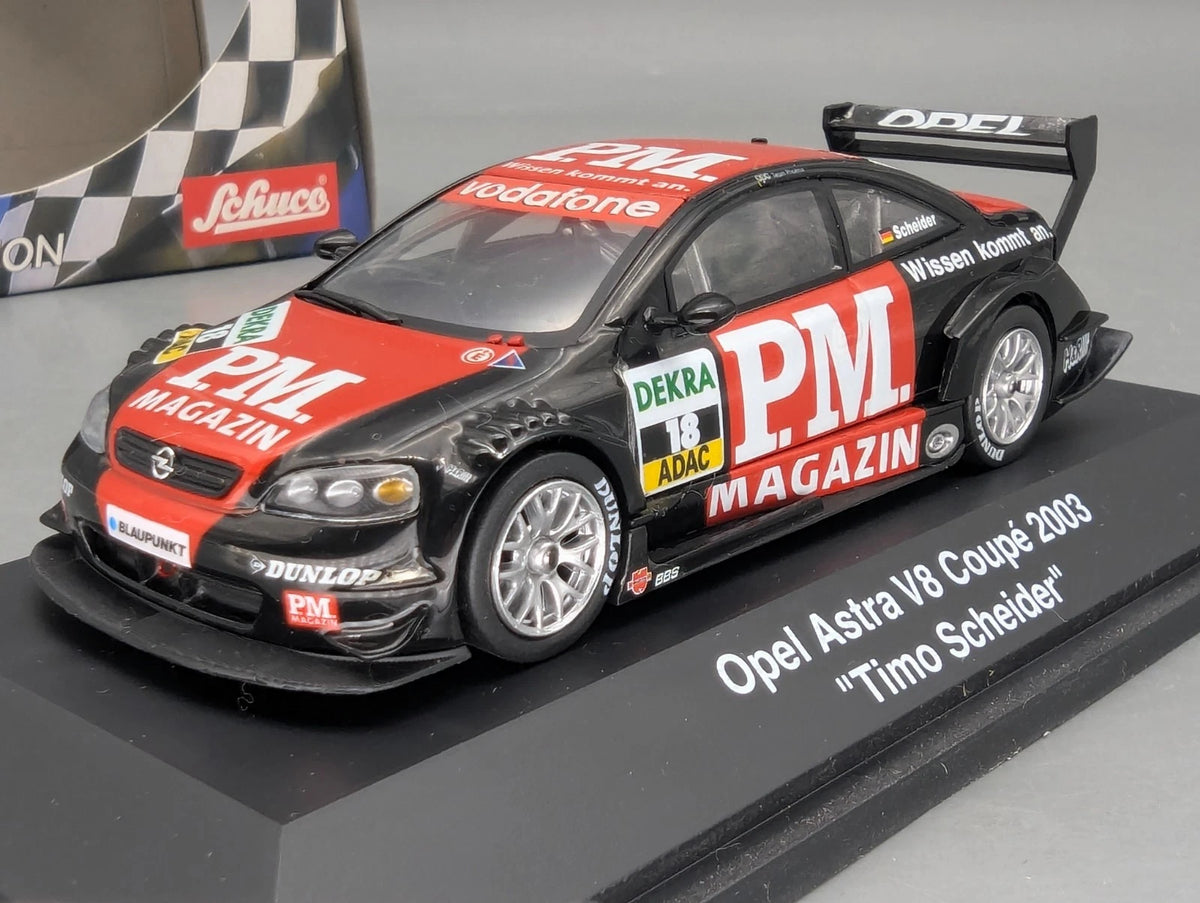 Modellautos 1:43 Schuco Opel Astra V8 Coupe 2003 #18 Timo Scheider mitOVP