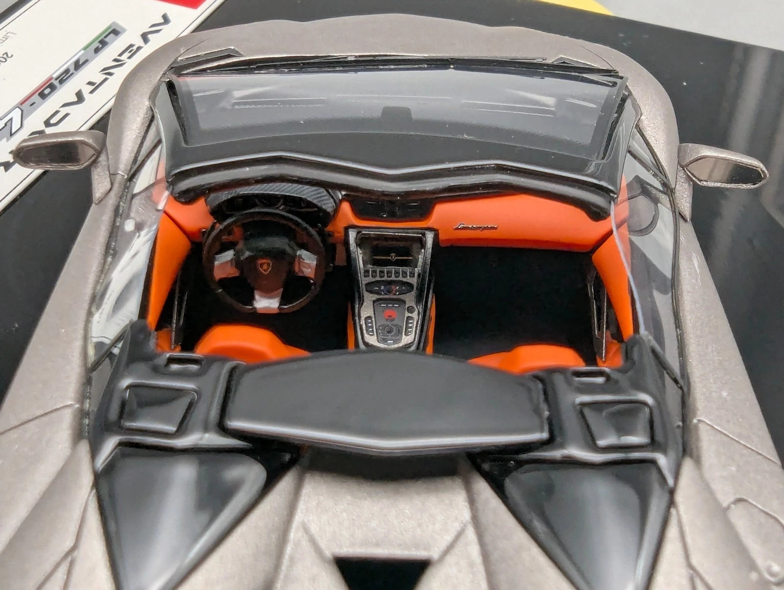 Eidolon Make Up 1:43 Lamborghini Aventador LP720-4 Roadster 2013 Engine Set OVP