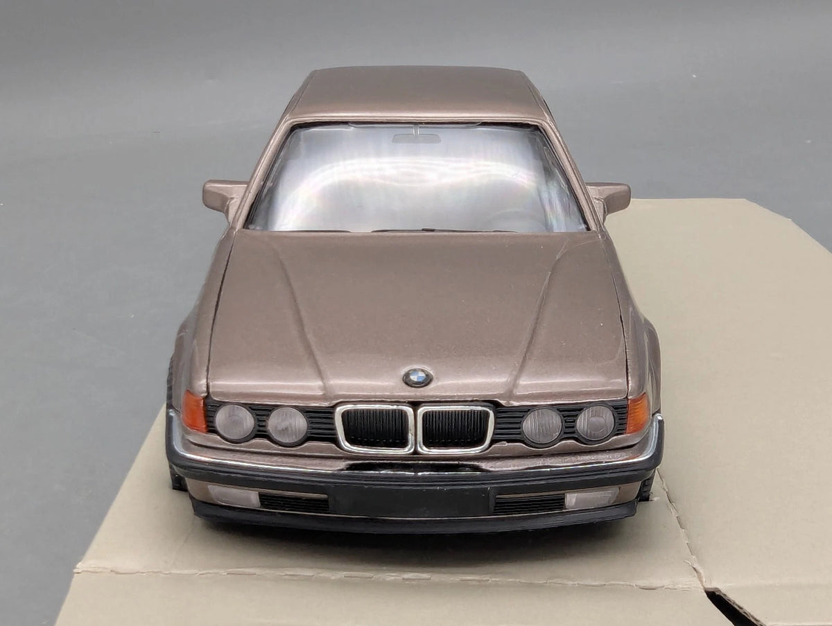 Modellautos 1:24 Schabak 1620 BMW 750iL Hellbraun Metallic mit OVP