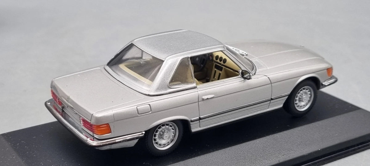 Modellautos 1:43 Minichamps Mercedes-Benz 350 SL W107 Cabriolet silber OVP
