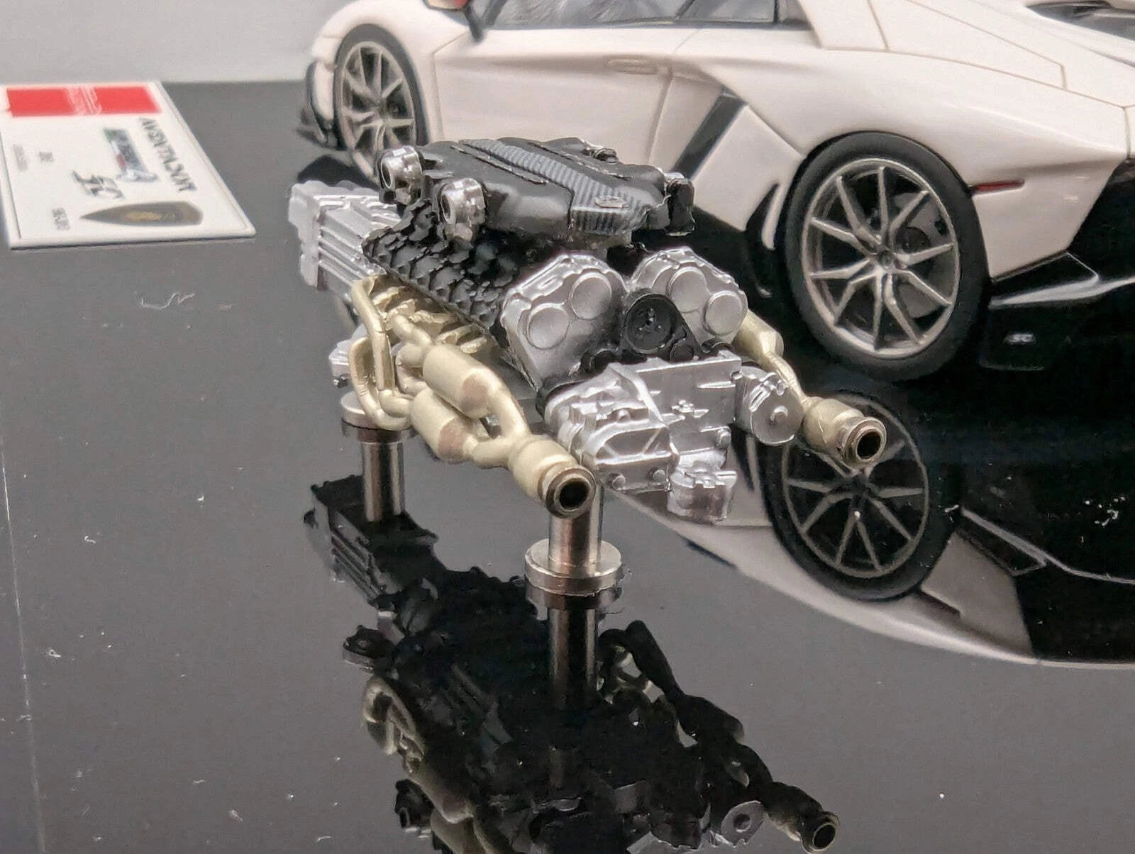 Eidolon Make Up 1:43 Lamborghini Aventador LP720-4 Roadster Engine Set OVP