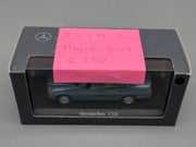Modellautos 1:43 Minichamps Mercedes Benz C 220 Petrol Metallic mit Dealer OVP