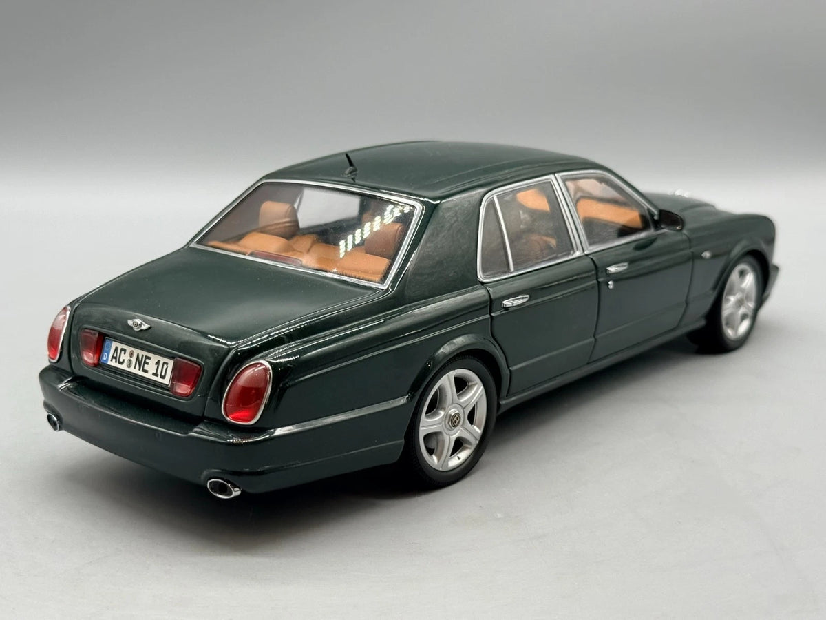 Modellautos 1:18 Minichamps Bentley Arnage T 2002 mit OVP