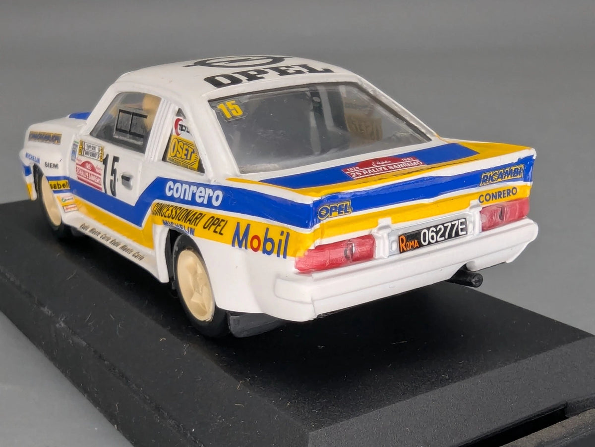 Modellautos 1:43 Vitesse Opel Manta 400 Rallye Sanremo 1983 #15 mit Vitrine