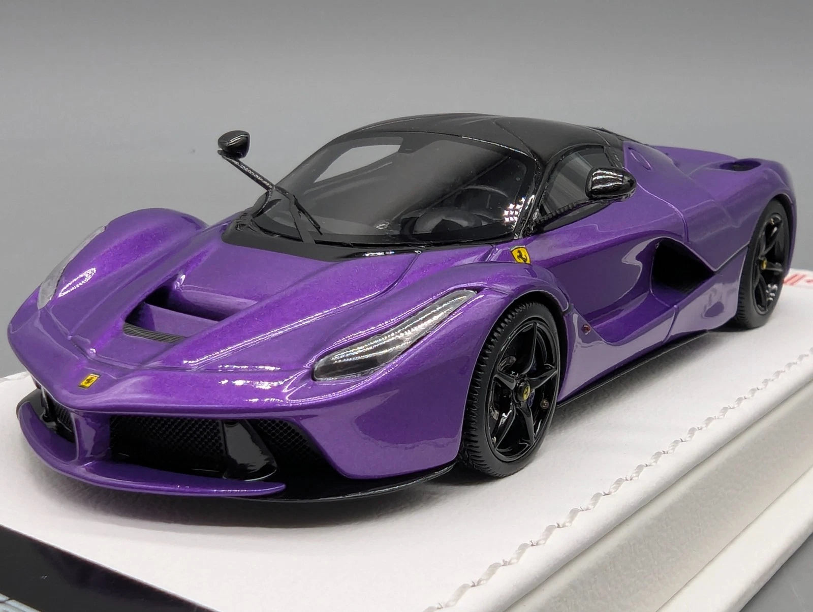 Modellautos 1:43 BBR Executive Ferrari LaFerrari Gloss Mica Violet 22/35 OVP