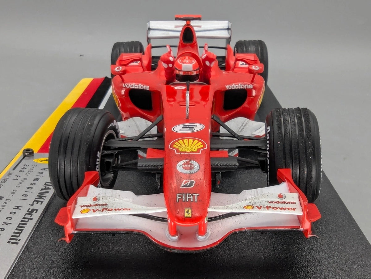 Modellautos 1:18 Hot Wheels Racing Ferrari 248 F1 Hockenheim #5 M Schumacher OVP