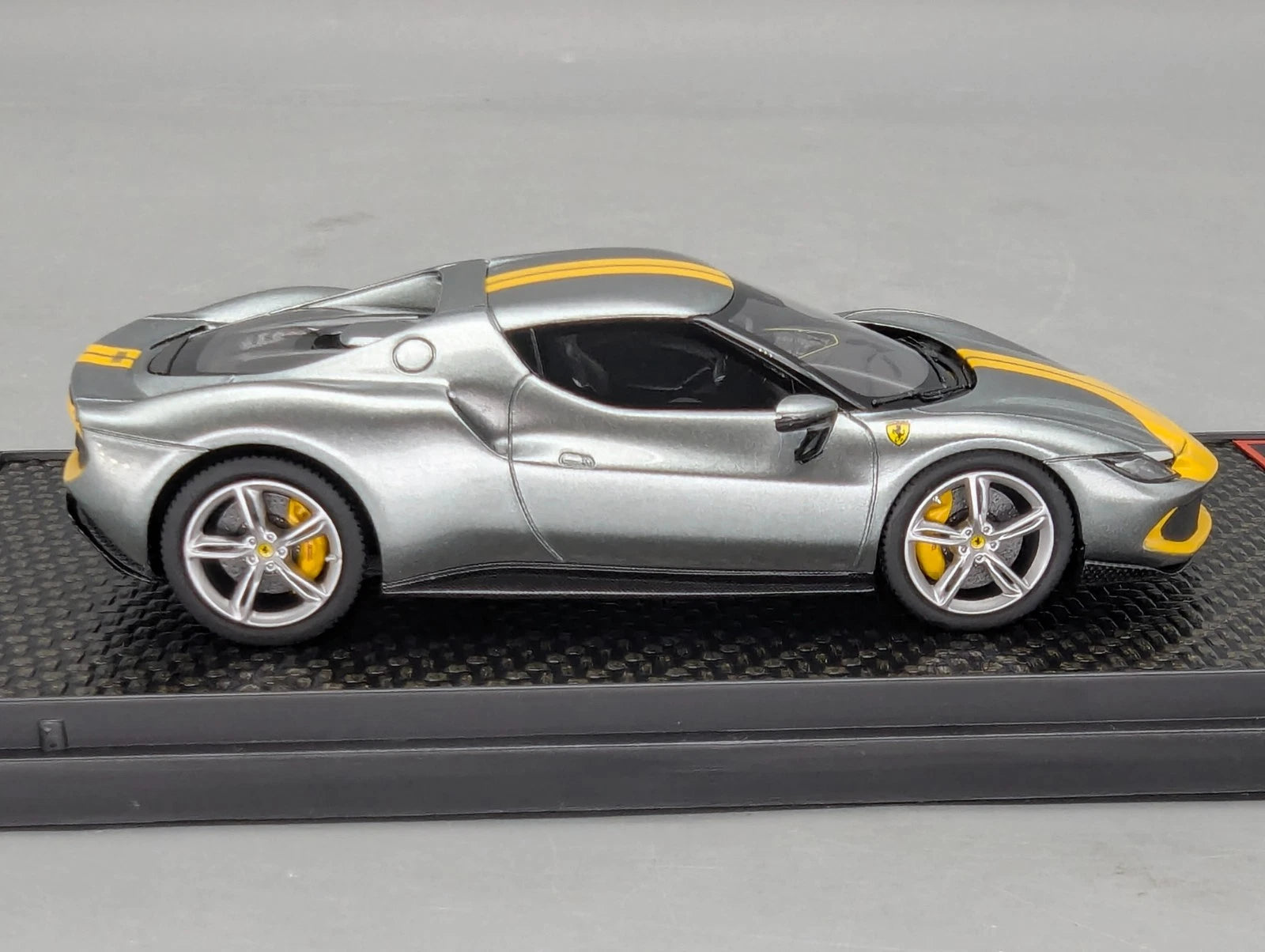 Modellautos 1:43 BBR Concept43 Ferrari 296 Assetto Fiorano Grigio Coburn mit OVP
