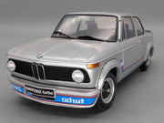 Modellautos 1:18 Kyosho BMW 2002 Turbo Silber mit OVP