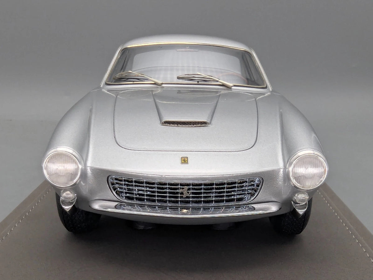 Modellautos 1:18 BBR Ferrari 250 GT Lusso S/N 4335 1963 Silber Ltd 01/36 mit OVP