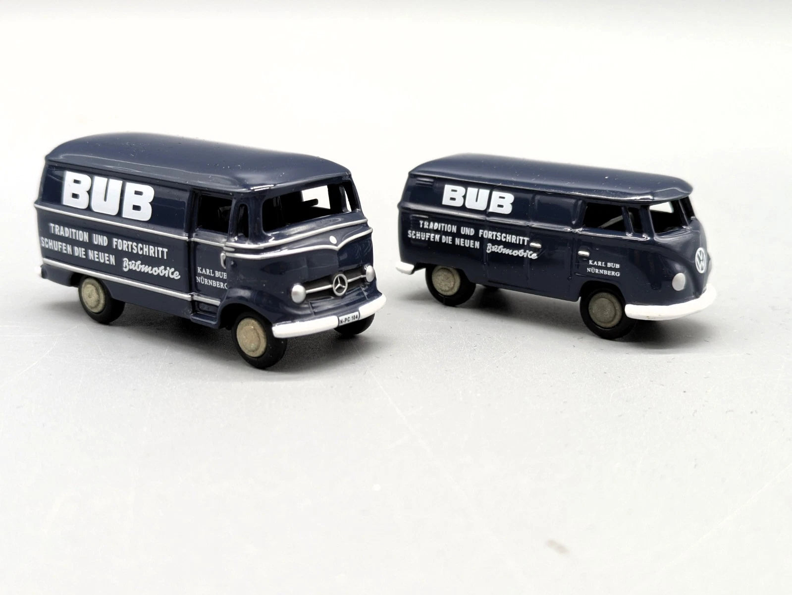 Modellautos 1:87 Premium ClassiXXs Bubmobile Jahresedition 2003 mit OVP