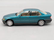 Modellautos 1:43 Solido BMW 325i mit Dealer OVP
