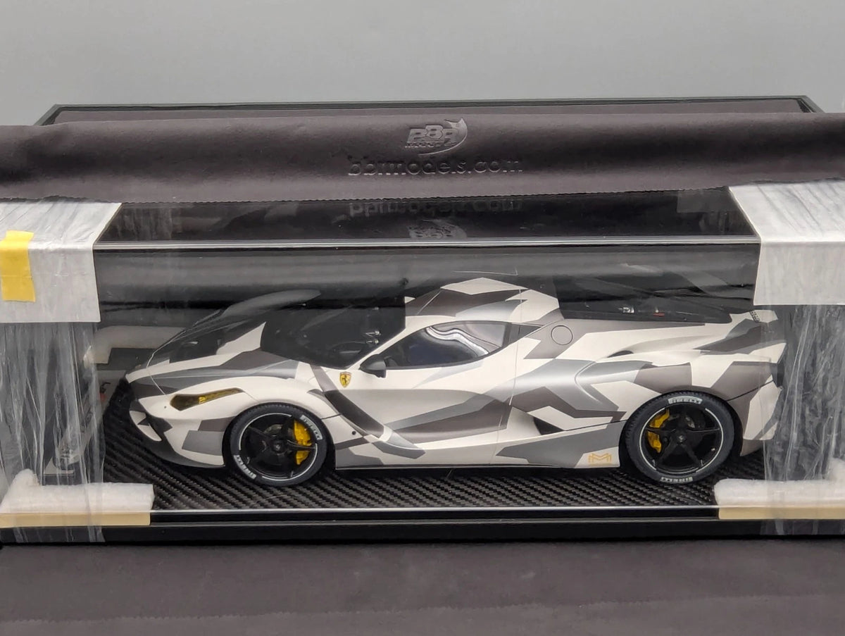 Modellautos 1:12 BBR Ferrari LaFerrari 2013 Matt Camouflage Lt 29/60 Vitrine OVP