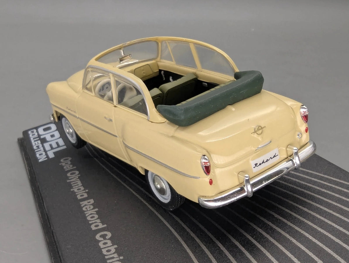 Modellautos 1:43 Ixo für Eaglemoss Opel Collection Olympia Rekord Cabrio Vitrine